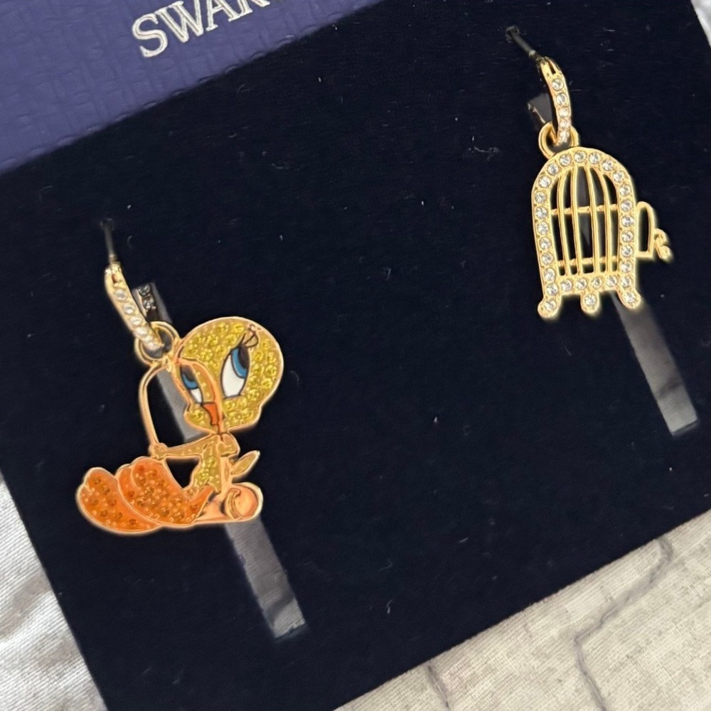 Swarovski Orange and Gold Tweety Earrings. NEW!!!!
